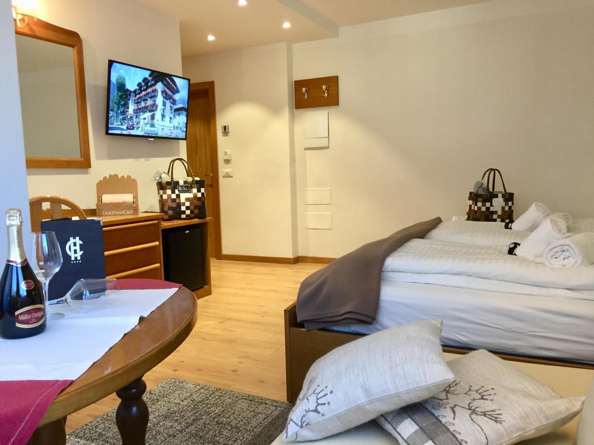Hotel Collini 핀졸로 외부 사진