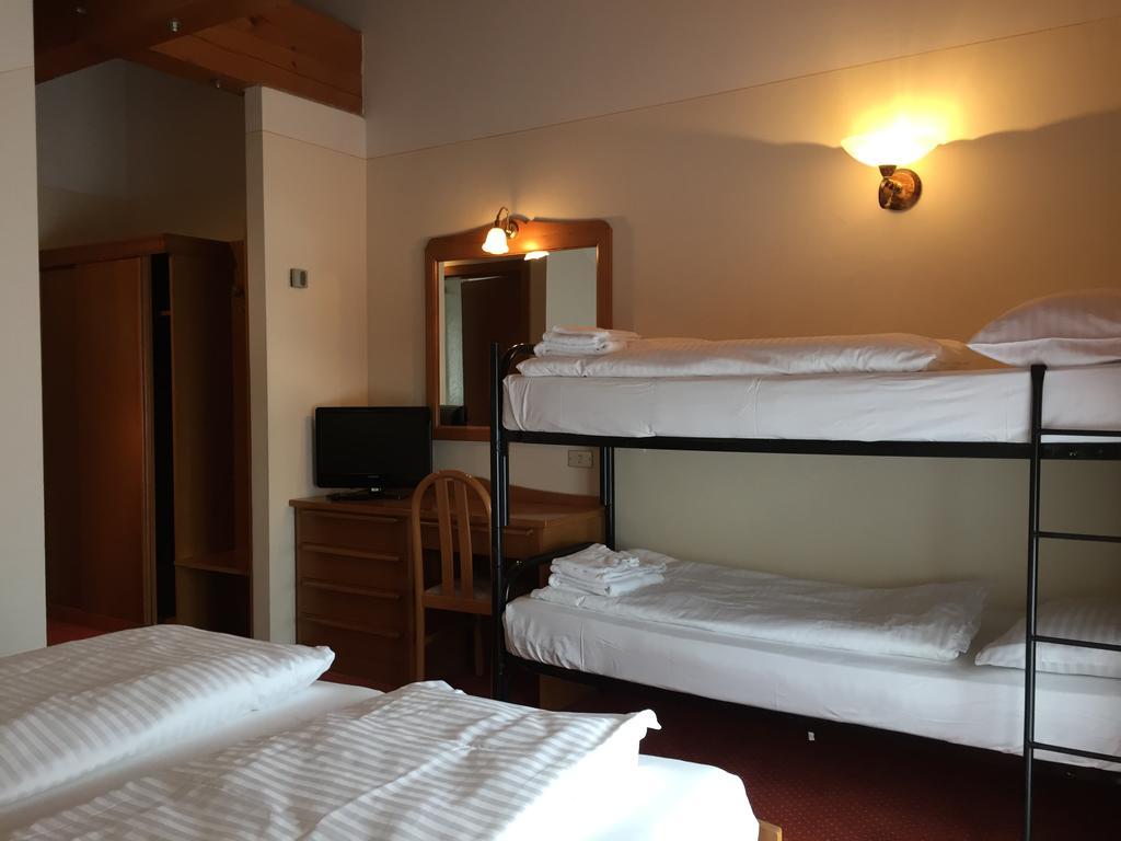 Hotel Collini 핀졸로 객실 사진