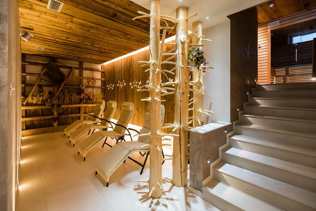 Hotel Collini 핀졸로 외부 사진