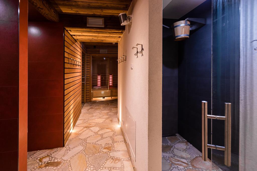 Hotel Collini 핀졸로 외부 사진