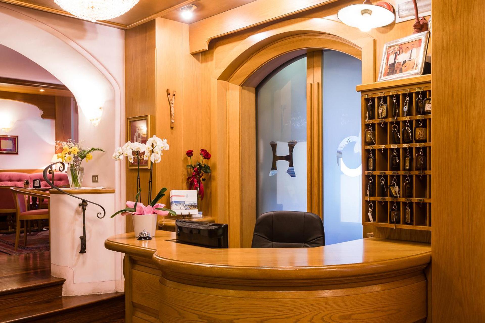 Hotel Collini 핀졸로 외부 사진